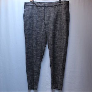 H&M grey dressy capri pants 👖💕